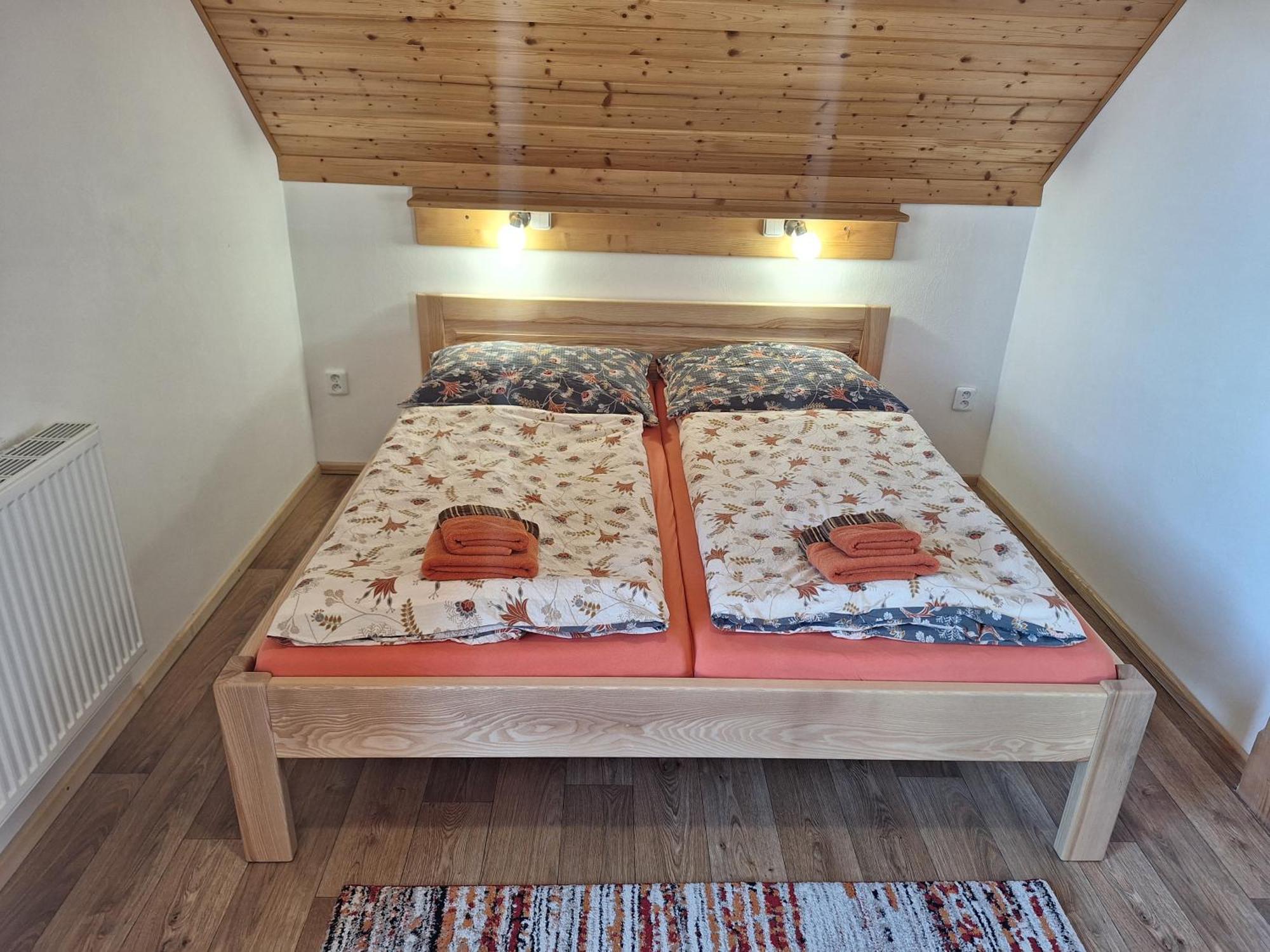 Apartmany Ester Рокицани Экстерьер фото